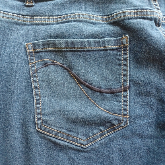 Lane Bryant Women's Jeans 22R Bootcut - Picture 3 of 15